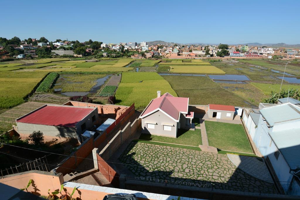 Hotel Chez Jeanne Antananarivo Ngoại thất bức ảnh